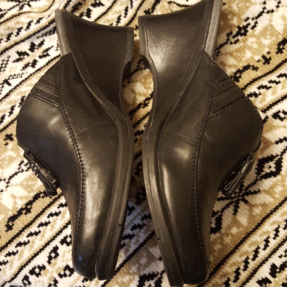Women's Ariat black leather shoes size 6.5 - Picture 3 of 11